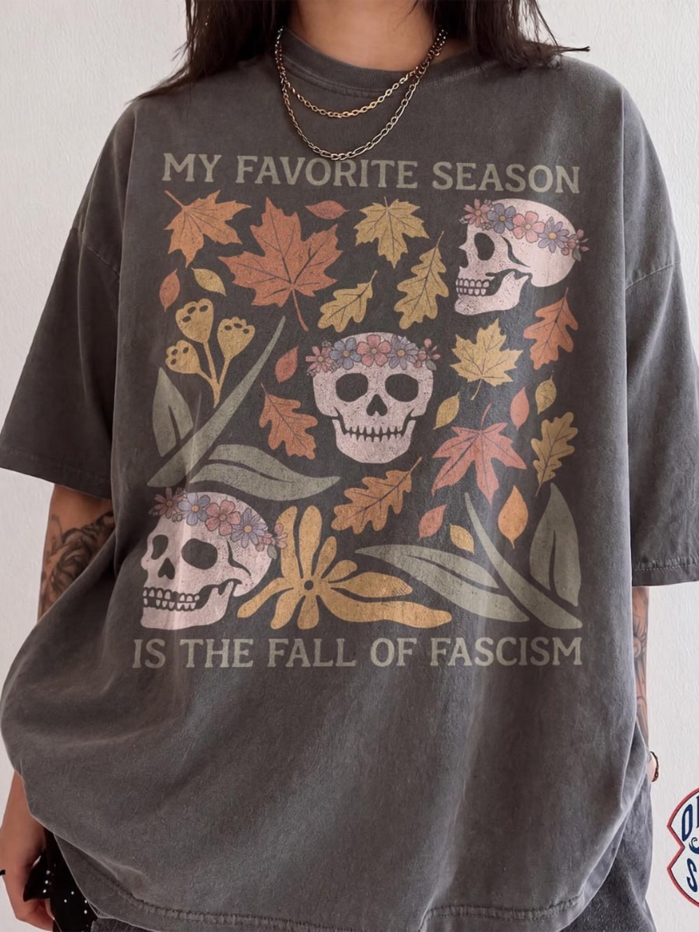 Comfort Colors Pepper Graphic Short-Sleeve Tee with Fall Skull Print